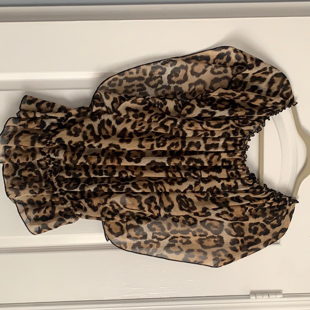 Cheetah flowy top